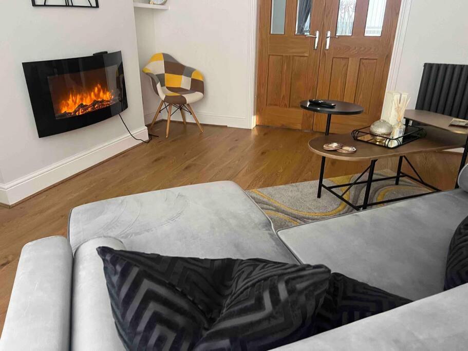 Anfield Home Sleeps 5 Close To Lfc Free Parking Liverpool Ngoại thất bức ảnh