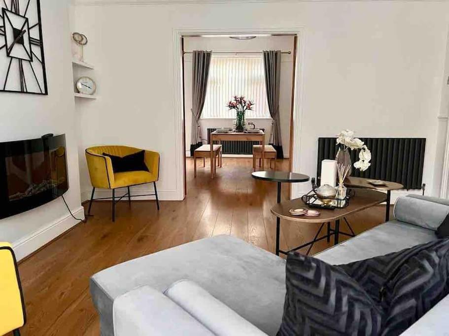 Anfield Home Sleeps 5 Close To Lfc Free Parking Liverpool Ngoại thất bức ảnh
