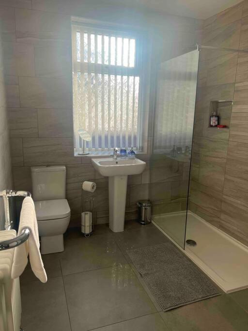Anfield Home Sleeps 5 Close To Lfc Free Parking Liverpool Ngoại thất bức ảnh