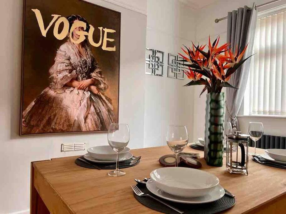 Anfield Home Sleeps 5 Close To Lfc Free Parking Liverpool Ngoại thất bức ảnh