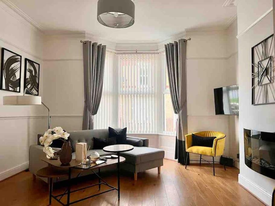 Anfield Home Sleeps 5 Close To Lfc Free Parking Liverpool Ngoại thất bức ảnh